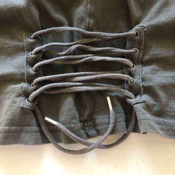 Forever 21 Women T-Shirt Size 0X “wild and free” Side Drawstrings Distressed - Picture 11 of 16